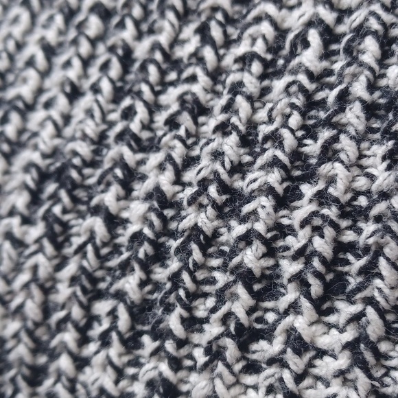 Turtle neck sweater - Picture 5 of 5